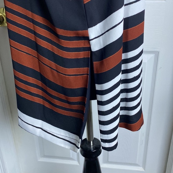 Apt. 9 Women’s Sleeveless V-Neck Blouse Adjustable Straps sz L NWT - Picture 6 of 9